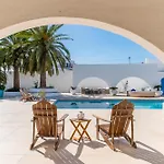 Cubo's Mauresque Villa