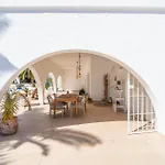 Cubo's Mauresque Villa *