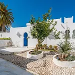 Cubo's Mauresque Villa *