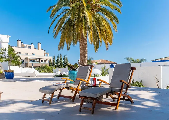 Cubo's Mauresque Villa *