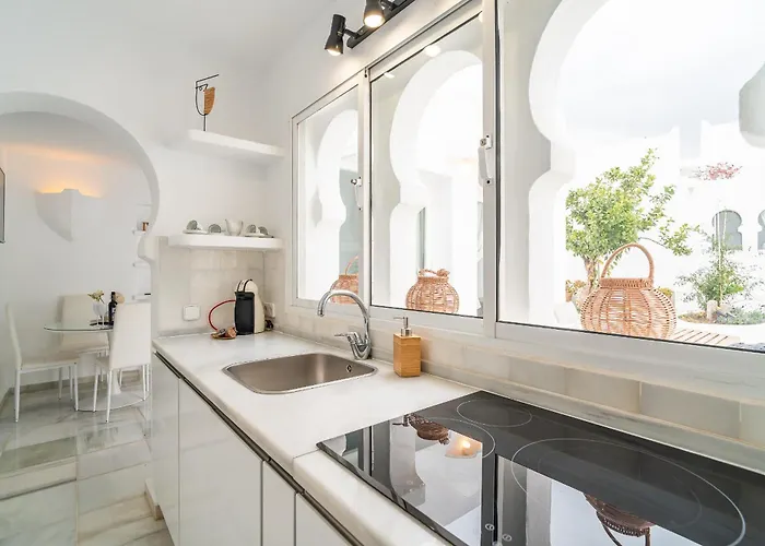 Cubo's Mauresque Villa