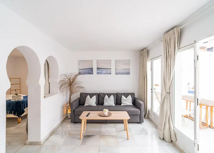 Villa Cubo's Mauresque *