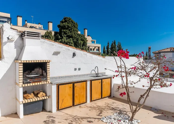 Villa Cubo's Mauresque *